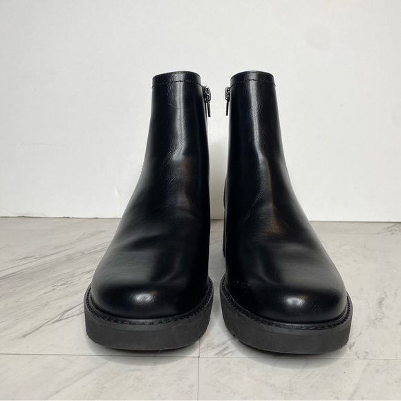 New! Naturalizer Cade Black Faux Leather Chelsea Bootie 8M - Picture 2 of 15